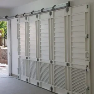 pemasangan pintu garasi sliding rumah minimalis